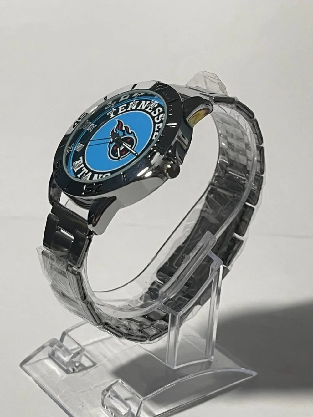 Tennessee Titans NFL Team Logo Men's Stainless-Steel Silver Watch NEW